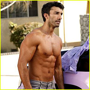 justin baldoni hot